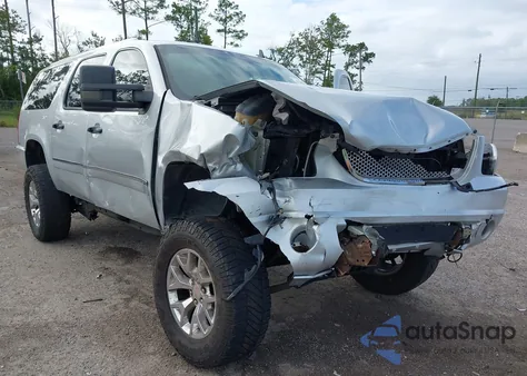 2013 GMC Yukon Xl 1500 Denali z USA, uszkodzony, nr VIN 1GKS1MEF1DR378246